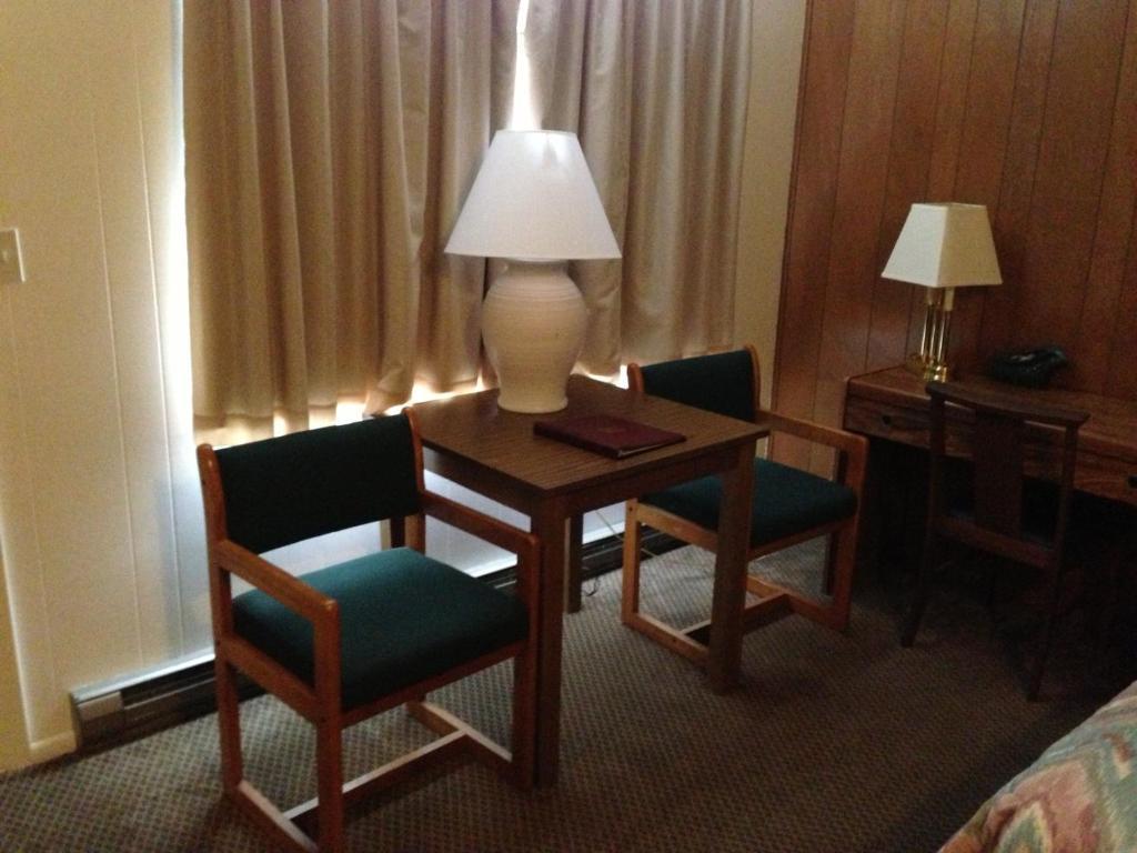 Capri Motel Mackinaw City Szoba fotó